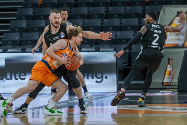 下保持冷静 下保持冷静