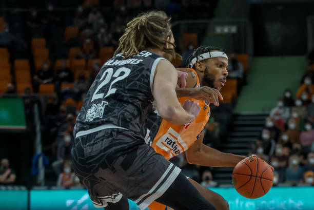 育频道与山 育频道与山