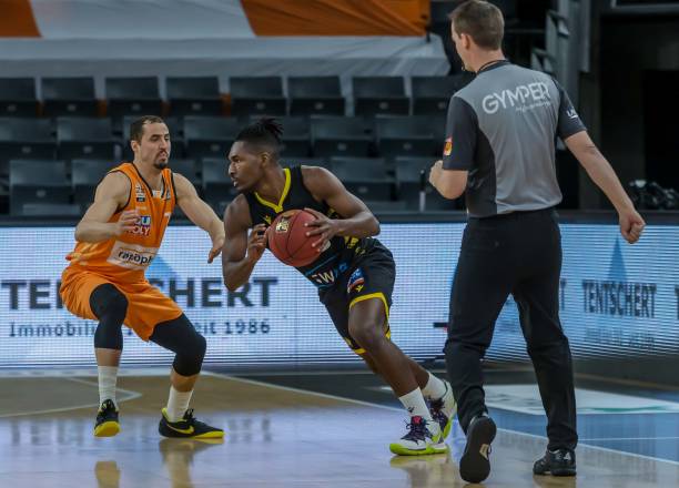 奇俱乐部的 奇俱乐部的